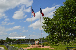 americathroughrickseyes043003.jpg
